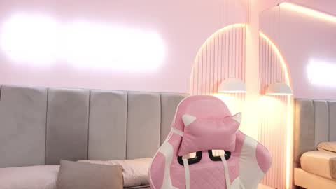 Teylor  Kim online show from January 8, 6:56 pm