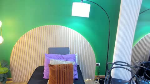 Taylor Bennet online show from November 24, 11:23 am