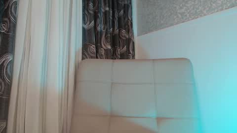 Taylor 3 online show from October 17, 2:37 am