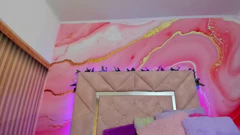 Snapshot of taylor_oriana_ chatting on October 14, 11:02 am Oriana online show from October 14, 11:02 am