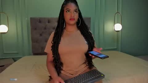 Snapshot of taylor_sexyy chatting on February 26, 4:08 am Taylor online show from February 26, 4:08 am