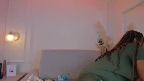 Snapshot of taylor_sexyy chatting on January 4, 4:55 am Taylor online show from January 4, 4:55 am