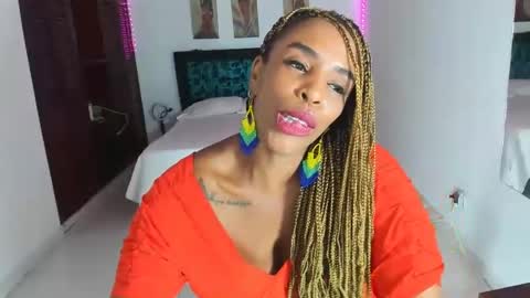 Snapshot of taylorslims chatting on February 7, 1:32 pm taylorslims online show from February 7, 1:32 pm