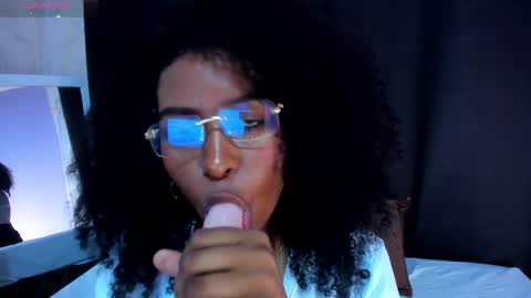 Tayra online show from April 8, 8:44 pm