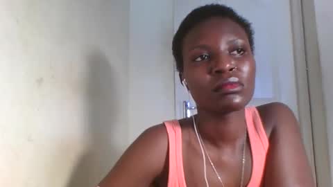 Snapshot of tee_kaicy chatting on December 19, 10:45 am kaicy online show from December 19, 10:45 am