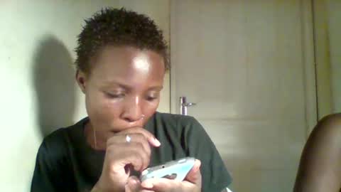 Snapshot of tee_kaicy chatting on December 30, 5:13 pm kaicy online show from December 30, 5:13 pm