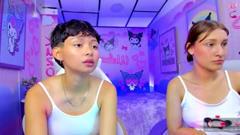 Snapshot of tefi_meow chatting on September 27, 12:56 pm Stefani online show from September 27, 12:56 pm