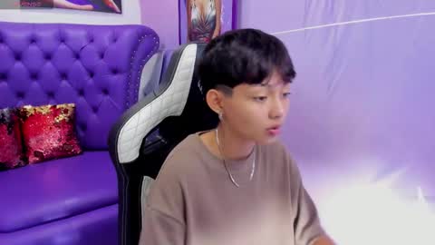 Snapshot of tefi_meow chatting on October 1, 11:48 am Stefani online show from October 1, 11:48 am