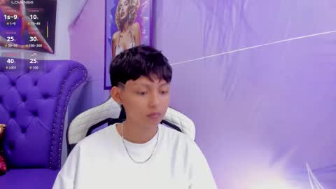 Snapshot of tefi_meow chatting on September 23, 12:25 pm Stefani online show from September 23, 12:25 pm