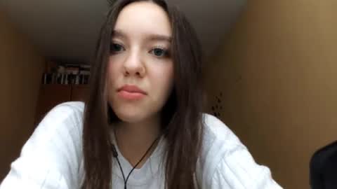 Snapshot of teganmeiser chatting on October 27, 12:22 pm Kimi online show from October 27, 12:22 pm