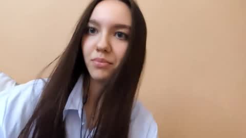 Snapshot of teganmeiser chatting on October 26, 12:00 pm Kimi online show from October 26, 12:00 pm