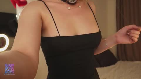 Sarah     online show from September 24, 6:07 pm