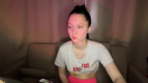 temptingvision online show from April 3, 9:18 am