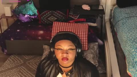 Gaia online show from December 8, 1:36 pm