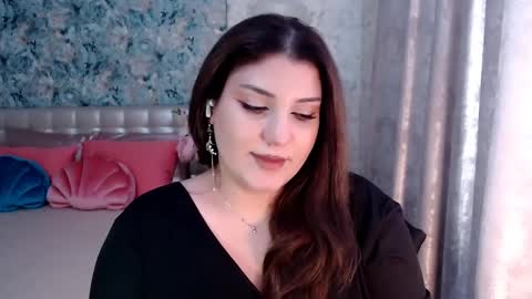 Snapshot of tenderlybae12 chatting on March 1, 8:13 am Tenderlybae online show from March 1, 8:13 am