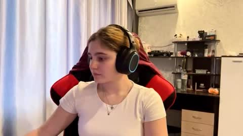 Mira Manson online show from September 8, 3:33 pm