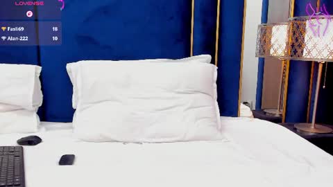 TennyShy online show from August 5, 7:53 pm