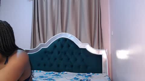 Tacy online show from February 11, 4:56 pm