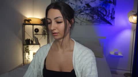 Tessa online show from February 3, 2:44 pm