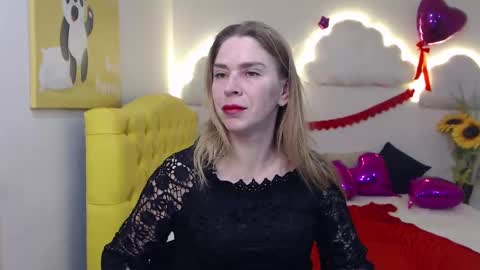 Snapshot of tessadaybreak chatting on March 4, 7:51 am tessadaybreak online show from March 4, 7:51 am