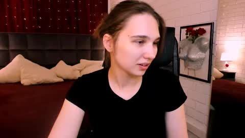 Tessa online show from December 1, 9:13 am