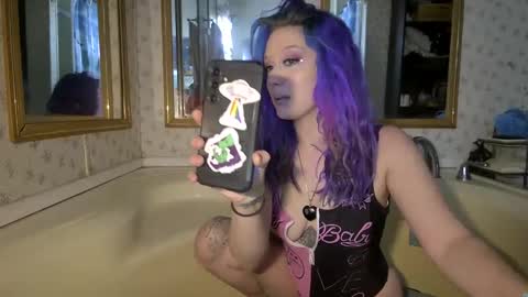 TEXASGIRLLLL online show from January 7, 6:45 pm