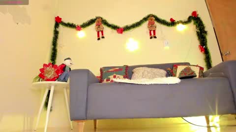 Thais online show from December 9, 12:19 pm