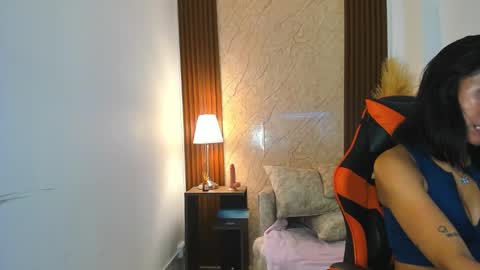 Snapshot of thais_kim chatting on September 17, 12:14 pm Sweet Thais  online show from September 17, 12:14 pm