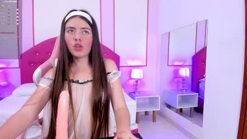 Thalia  online show from October 20, 8:12 pm