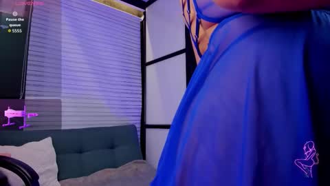 Snapshot of thaliabrooks_ chatting on October 10, 5:34 am Thalia online show from October 10, 5:34 am