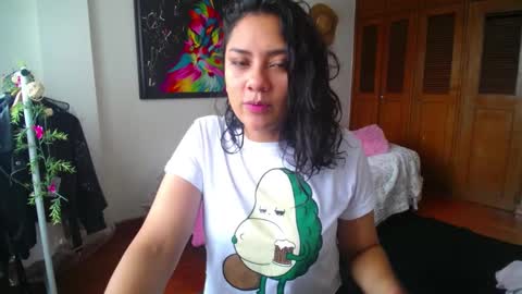    online show from December 7, 4:03 pm