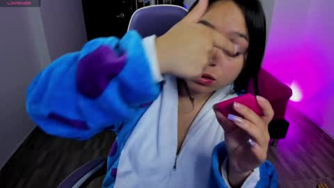 thaliana_moon18 online show from December 29, 2:06 am