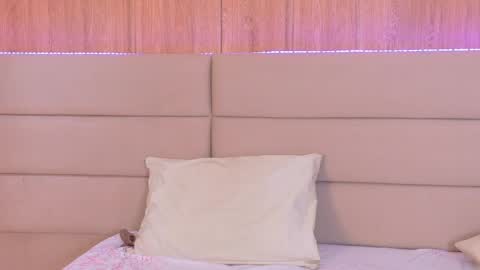 thalianarosse online show from March 17, 4:16 am