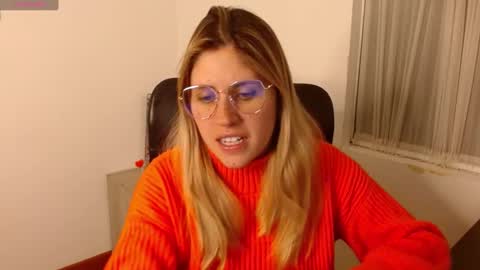 Snapshot of thamarajane1 chatting on March 4, 5:03 pm online show from March 4, 5:03 pm