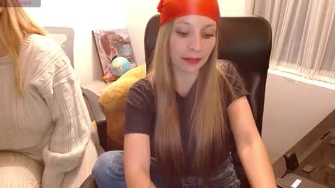 Snapshot of thamarajane1 chatting on February 26, 3:21 pm online show from February 26, 3:21 pm