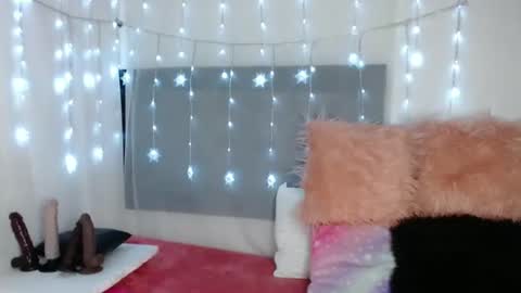 Snapshot of thamarar chatting on January 23, 2:55 am Thamara online show from January 23, 2:55 am