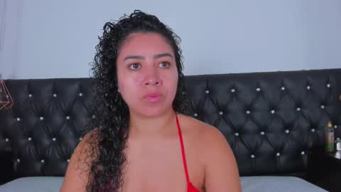 Snapshot of thara_webstter chatting on February 28, 11:36 am thara webstter online show from February 28, 11:36 am