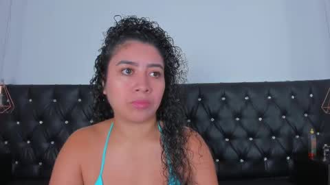 Snapshot of thara_webstter chatting on February 13, 11:50 am thara webstter online show from February 13, 11:50 am