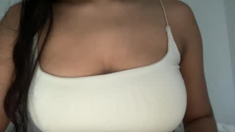 Melanie online show from October 8, 5:17 pm