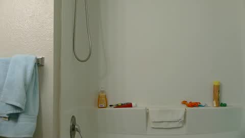 thatonespicychick online show from February 6, 5:03 am