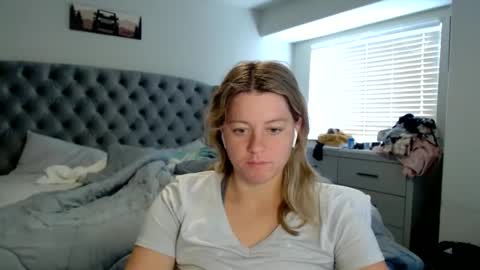 thatprettyblondegirl online show from March 6, 6:16 pm