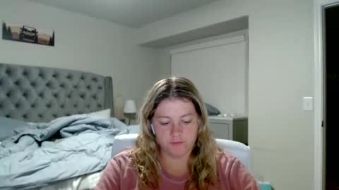 thatprettyblondegirl online show from December 4, 2:20 am