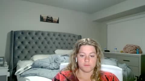 thatprettyblondegirl online show from February 7, 2:08 am
