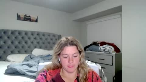 thatprettyblondegirl online show from December 21, 2:19 am