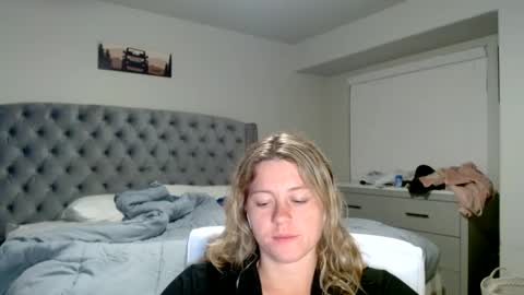 thatprettyblondegirl online show from February 21, 2:17 am