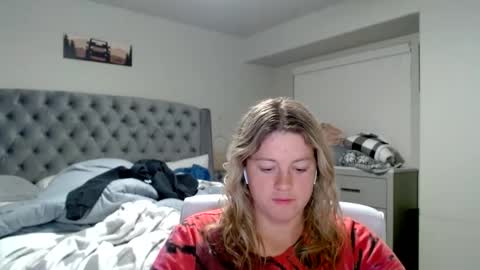 thatprettyblondegirl online show from December 5, 3:15 am