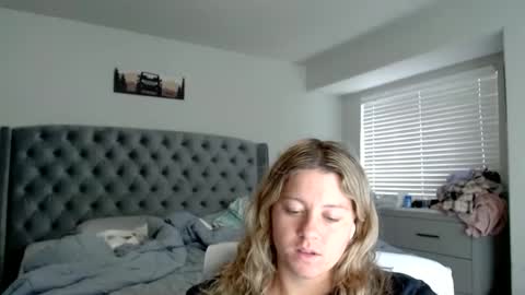 thatprettyblondegirl online show from March 4, 8:38 pm