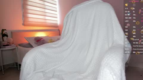 Snapshot of the__power__girls chatting on October 9, 6:45 pm nina mirley online show from October 9, 6:45 pm