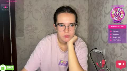 Snapshot of the_princese chatting on November 1, 9:46 am Alice online show from November 1, 9:46 am