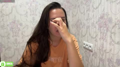 Snapshot of the_princese chatting on October 6, 7:18 pm Alice online show from October 6, 7:18 pm